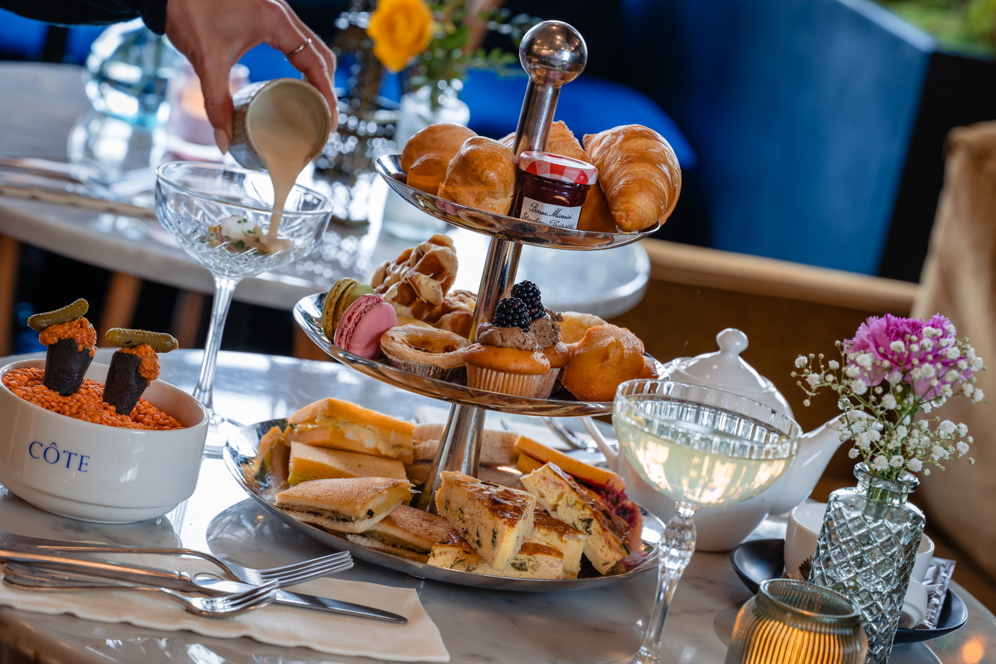 high tea Den Bosch vriendinnen high tea luxe high tea Franse high tea Den Bosch high tea verjaardag Den Bosch